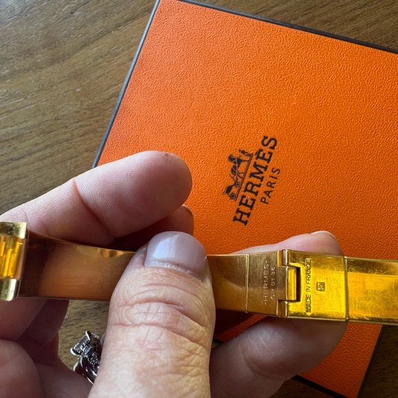 Unique Hermes Muti Colored and Gold bracelet - Picture 7 of 8